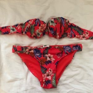 Never worn floral bikini